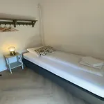 Cozy Getaway For 4 *