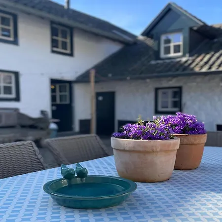 بيت للعطل Cozy Voerendaal Getaway For 4 Voerendaal