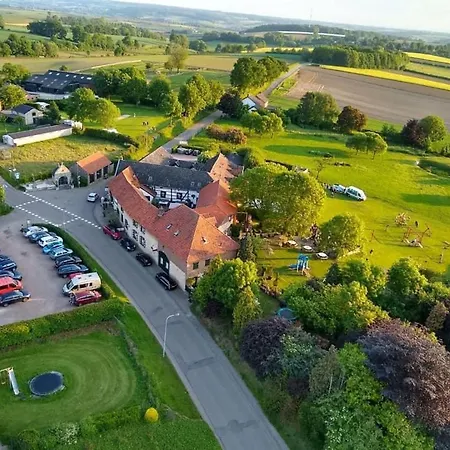 Cozy Voerendaal Getaway For 4 بيت للعطل