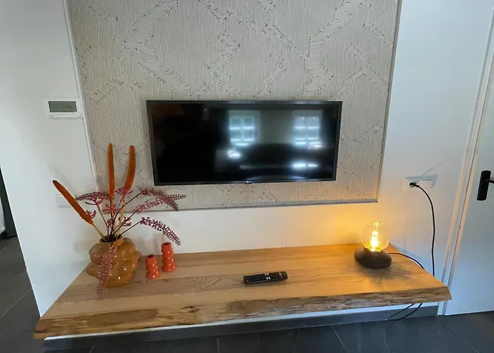 Cozy Voerendaal Getaway For 4 بيت للعطل